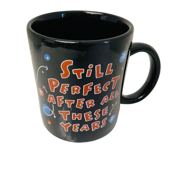 Shoebox Black Ceramic Mug With Retro Abstract Design - Picture 8 of 10